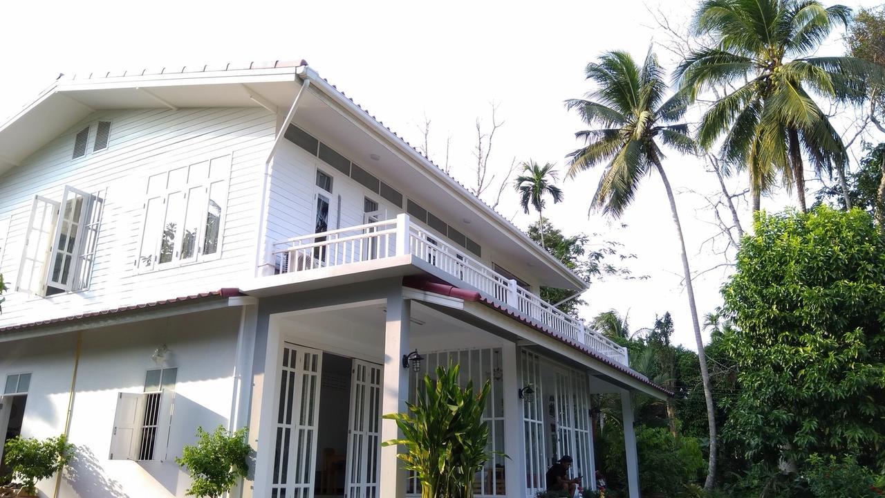 Thirty Tree Garden House Hostel Chumphon Exterior foto